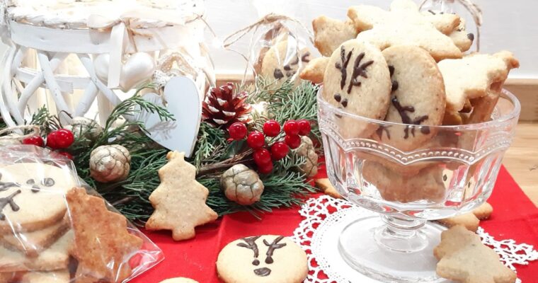 BISCOTTI AL PROFUMO DI NATALE