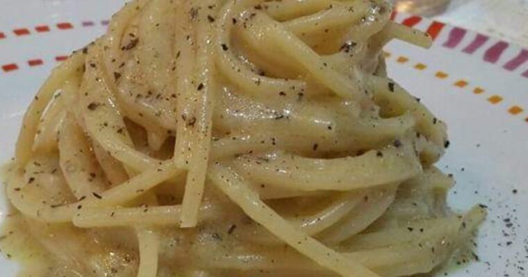 SPAGHETTI AL CACIO E PEPE