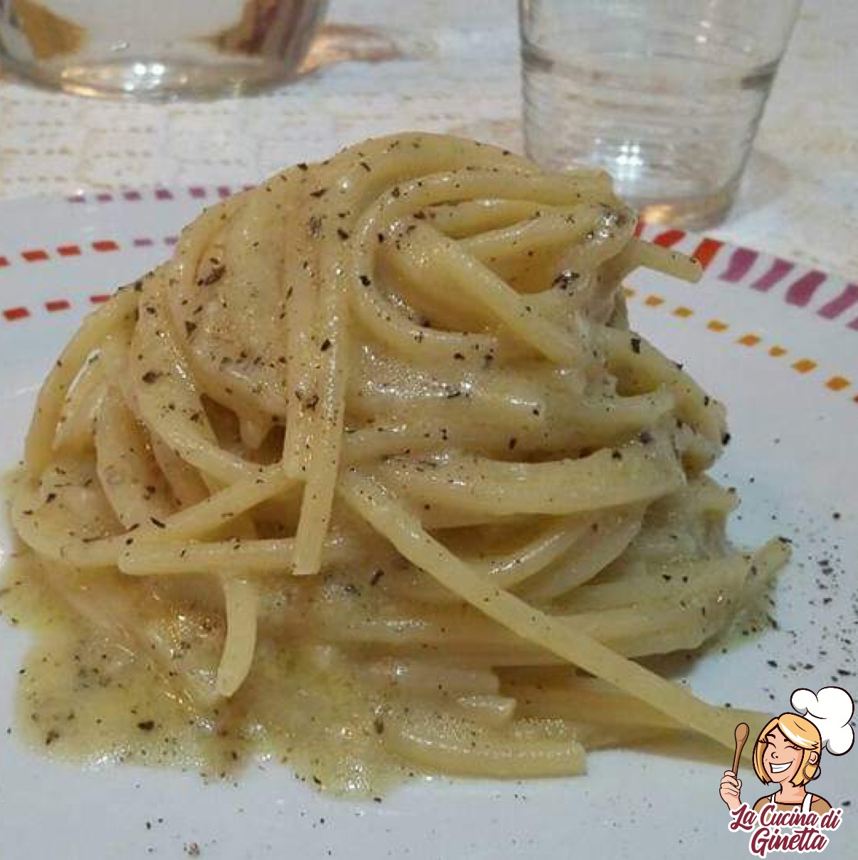 Spaghetti al cacio e pepe