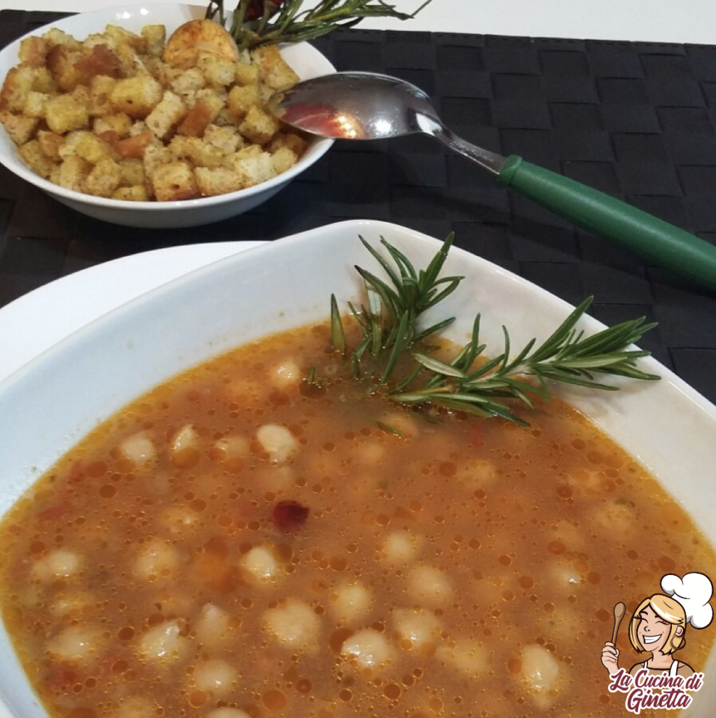 zuppa di ceci con dadini di pane