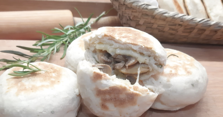 FOCACCINE ALLA PANNA IN PADELLA