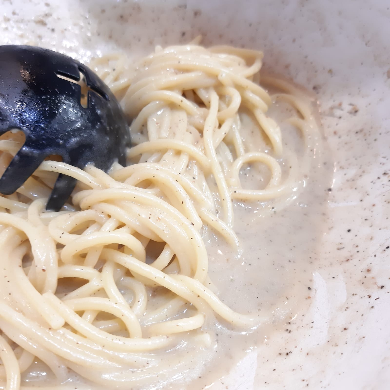 spaghettoni a cacio e pepe rivisitata