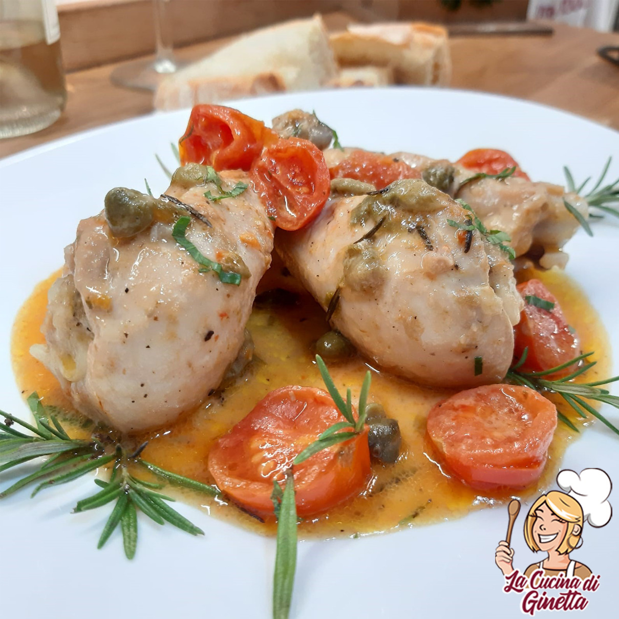 pollo con pomodorini capperi e rosmarino