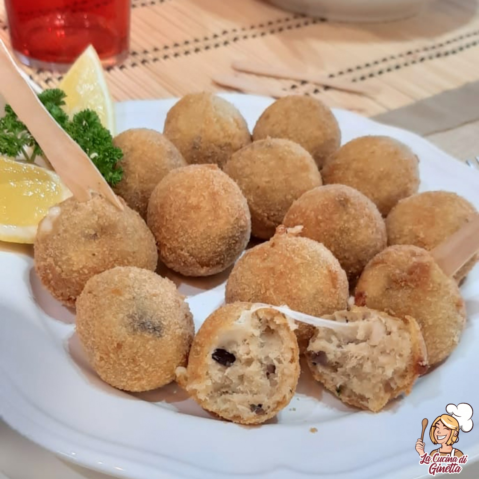 polpettine di tonno con olive e scamorza