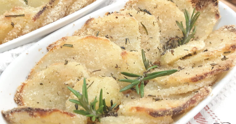 PATATE GRATINATE CON PECORINO E ROSMARINO