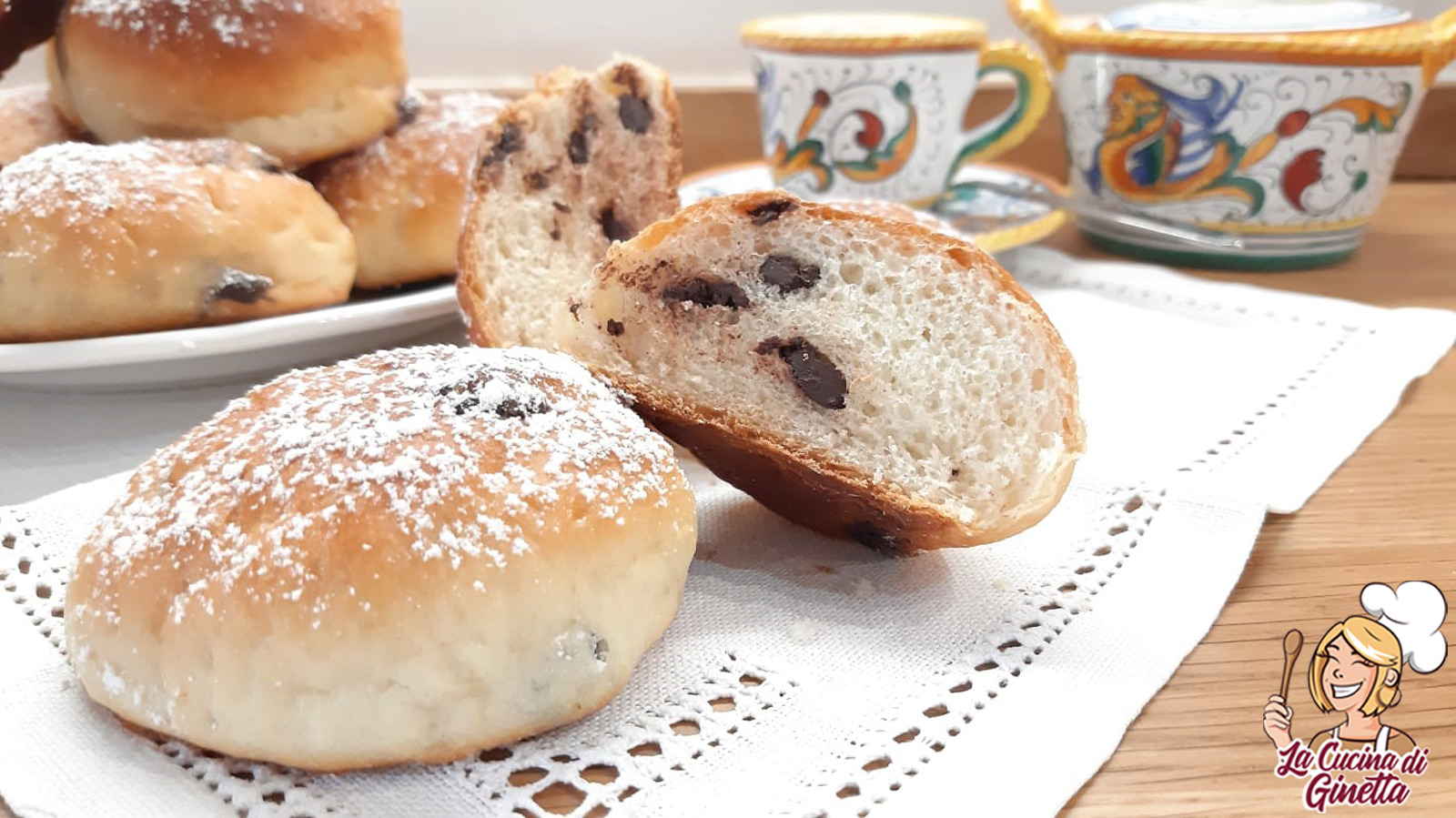 panini con gocce di cioccolato fondente