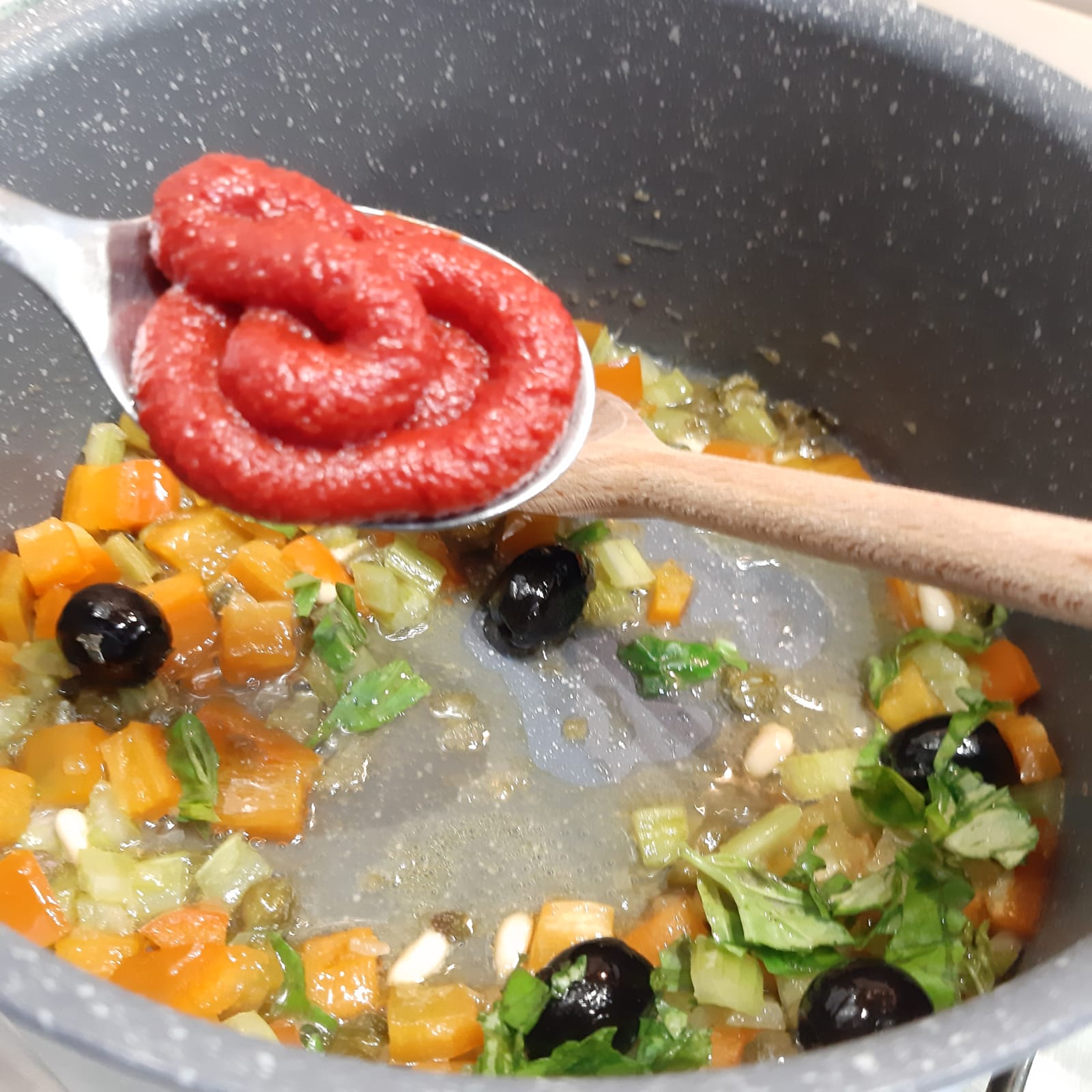 caponata di melanzane e peperoni