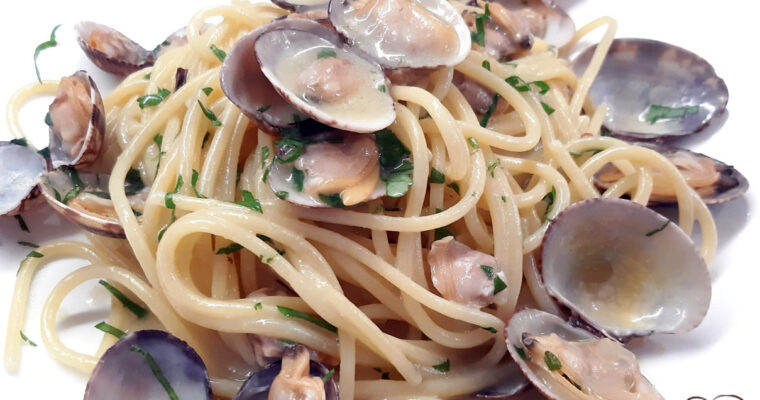 SPAGHETTI ALLE VONGOLE VERACI