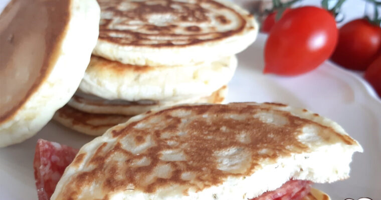 PANCAKES SALATI PER SPUNTINI O APERITIVI