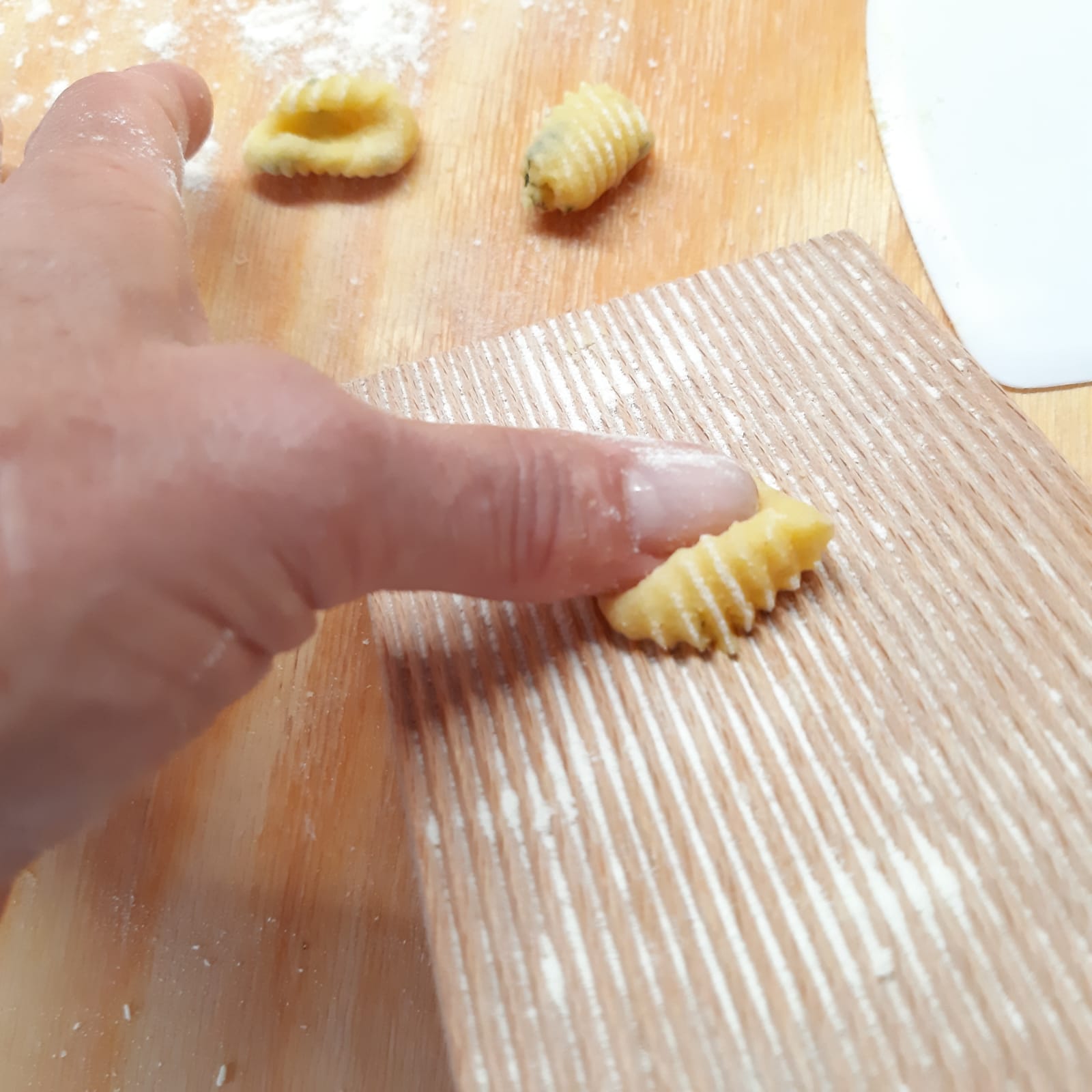 gnocchi al basilico ai sapori mediterranei