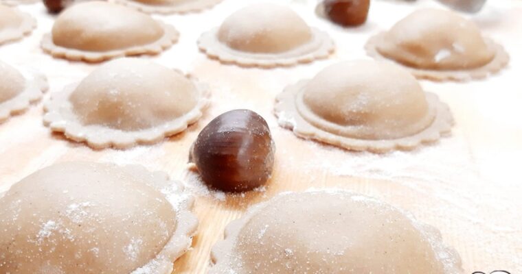 CAPPELLACCI ALLA FARINA DI CASTAGNE CON RICOTTA