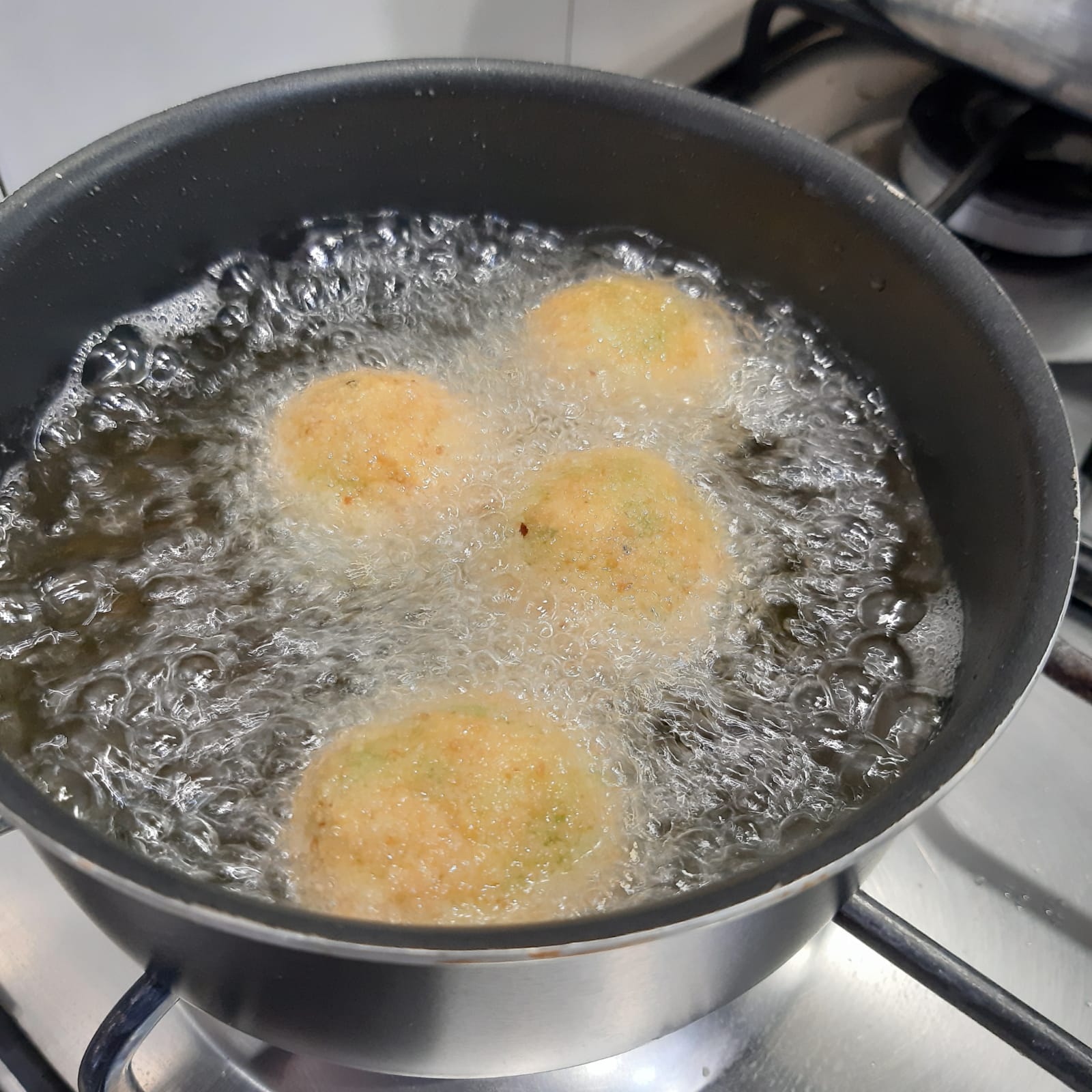 polpette di verza su crema di carote