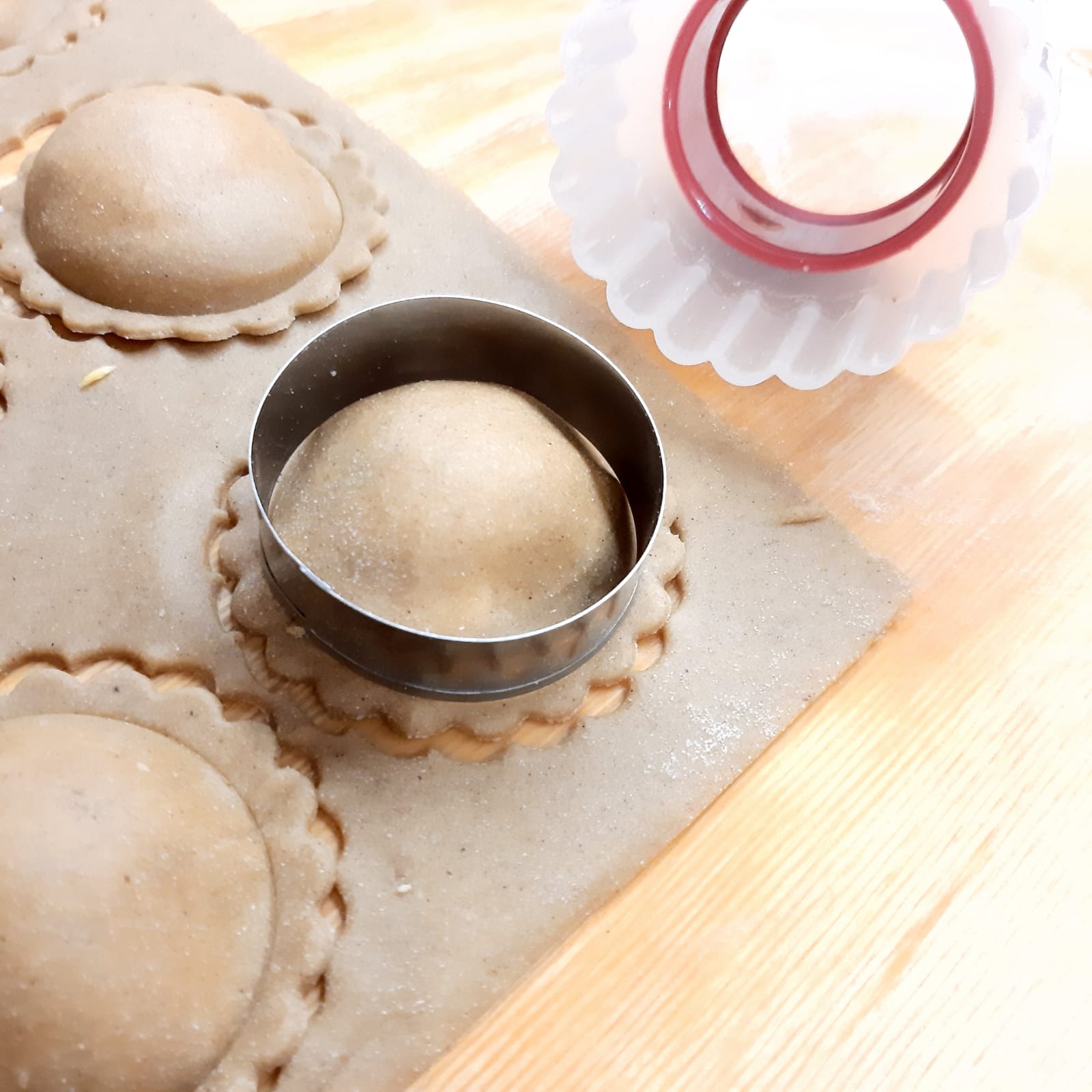 cappellacci alla farina di  castagne con ricotta