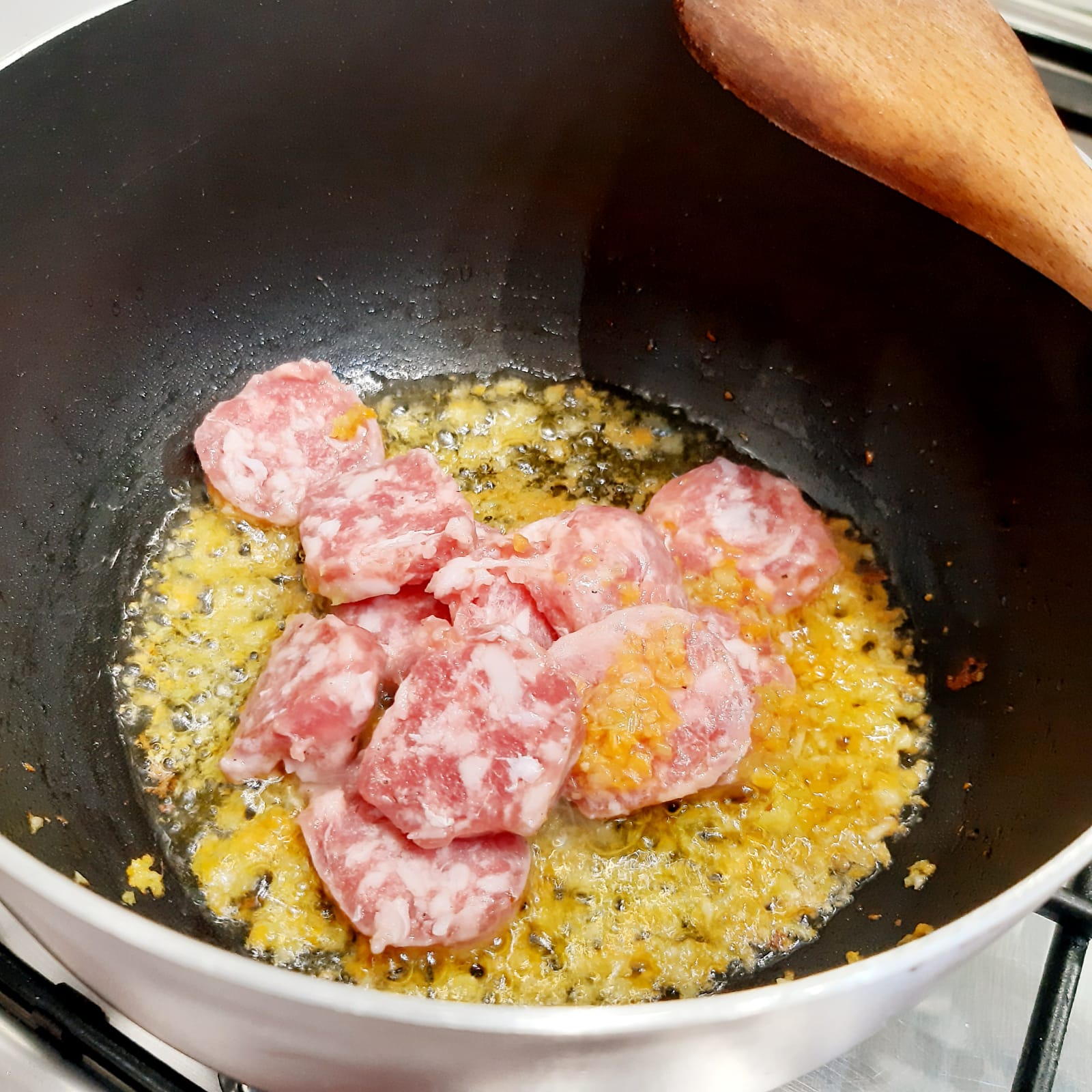 polenta con verza e salsiccia