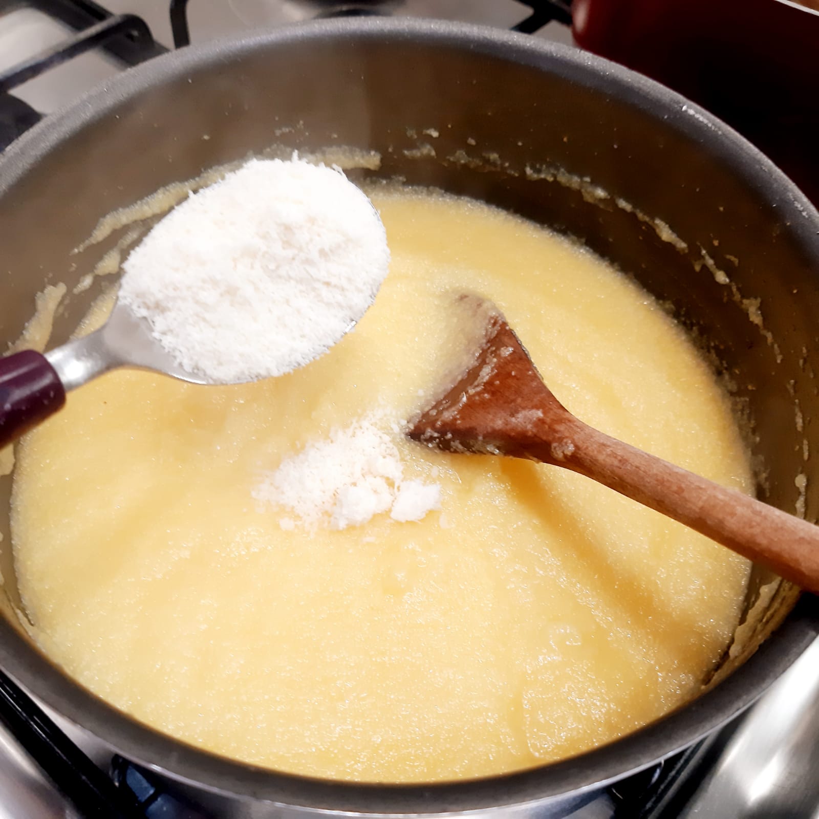 polenta con verza e salsiccia