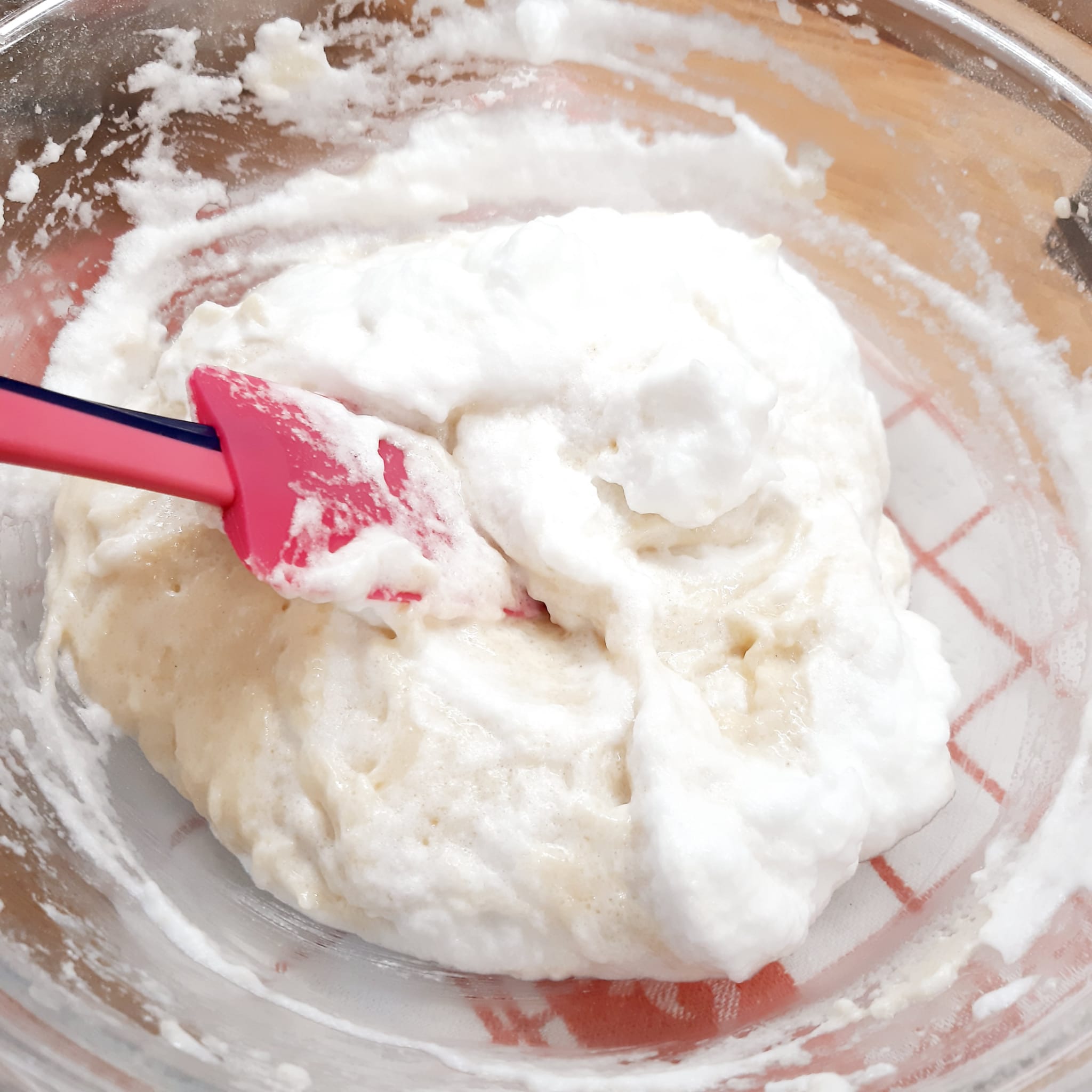 plumcake agli albumi e crema di nocciole