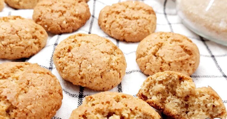 FROLLINI ALL’AVENA CON MANDORLE E ARANCIA