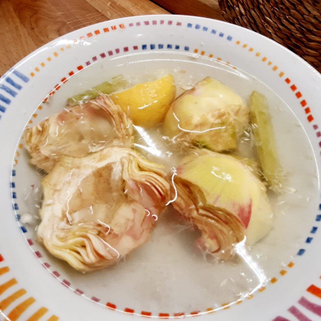 strudel di carciofi con pane carasa