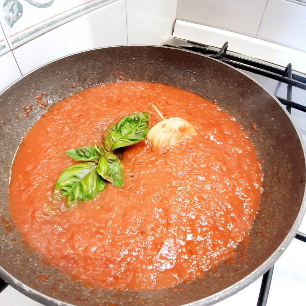 CONCHIGLIONI FARCITI CON MELANZANE ALLA PARMIGIANA