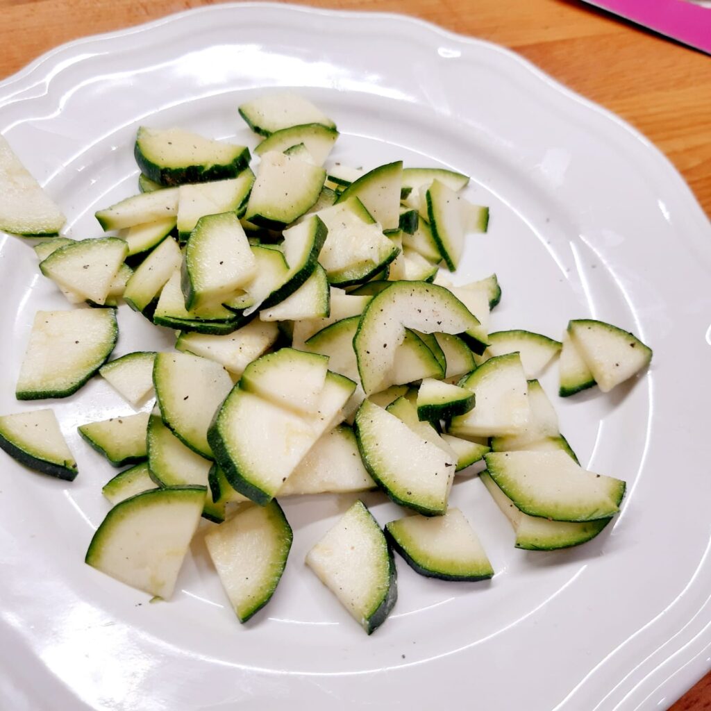 cestini di sfoglia con zucchine e fiori di zucca