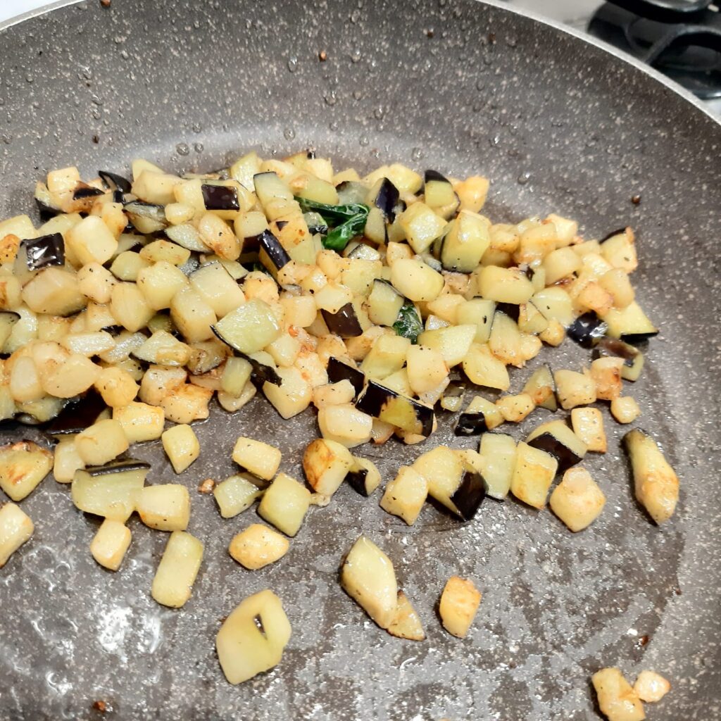 CONCHIGLIONI FARCITI CON MELANZANE ALLA PARMIGIANA