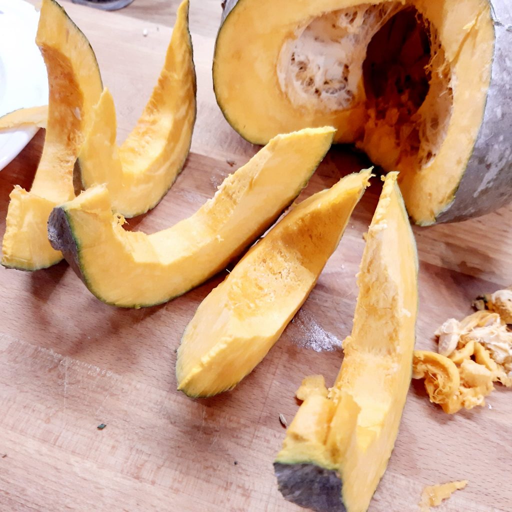 zucca patate novelle e pomodorini al forno