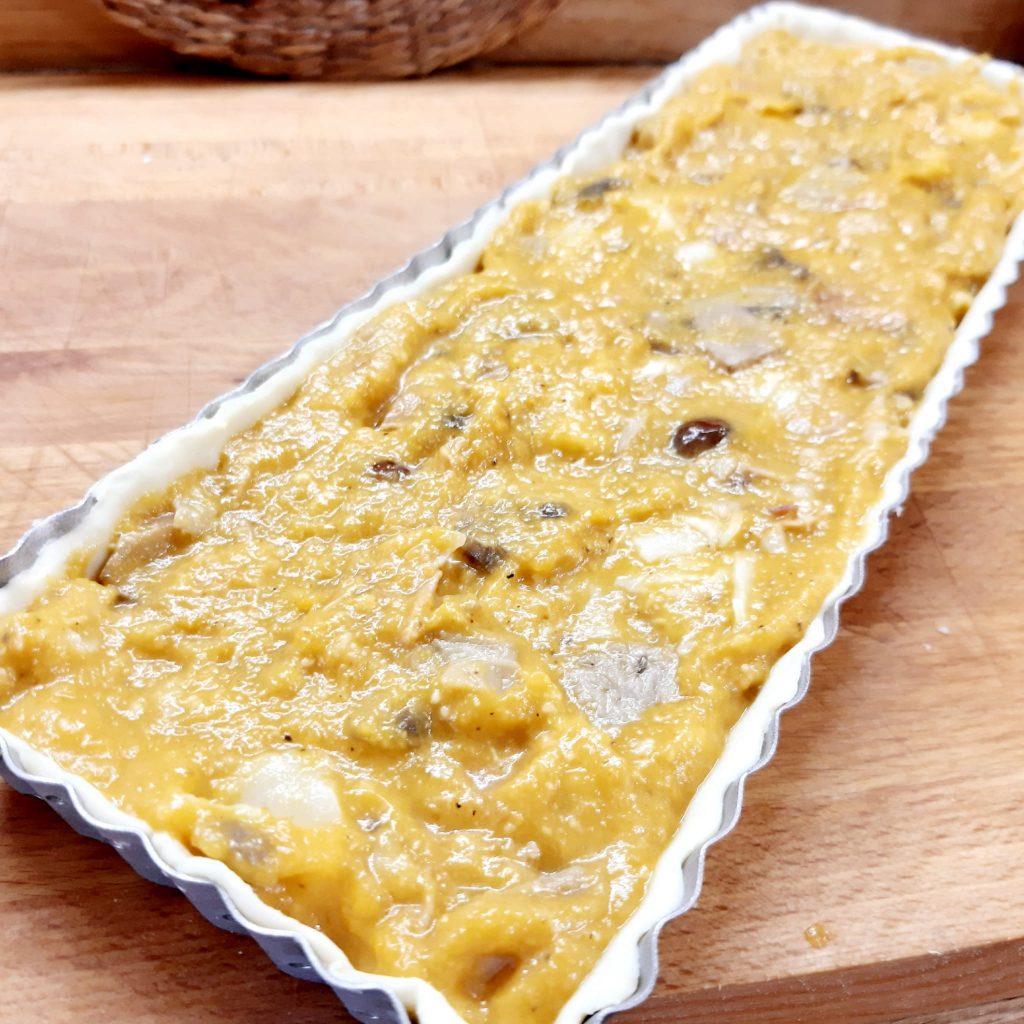 CROSTATA CON ZUCCA FUNGHI SPECK E SCAMORZA