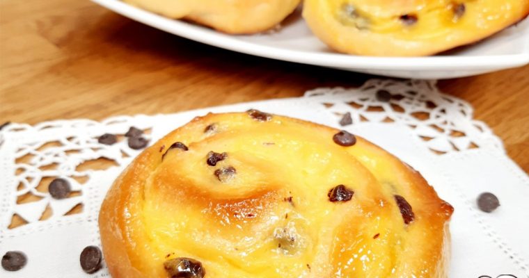 BRIOCHES DANESI ALLO YOGURT CON CREMA E CIOCCOLATO