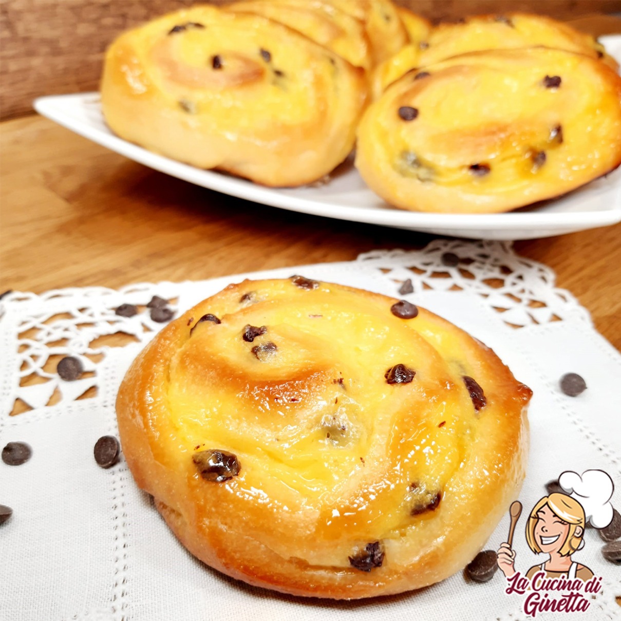 brioches danesi allo yogurt con crema e cioccolato