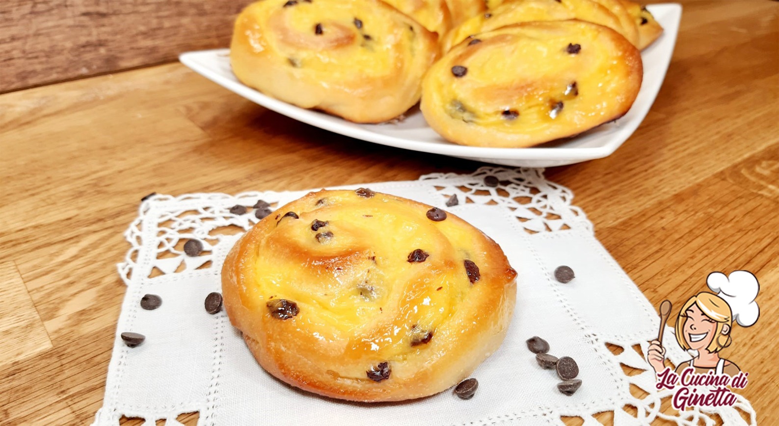 brioches danesi allo yogurt con crema e cioccolato