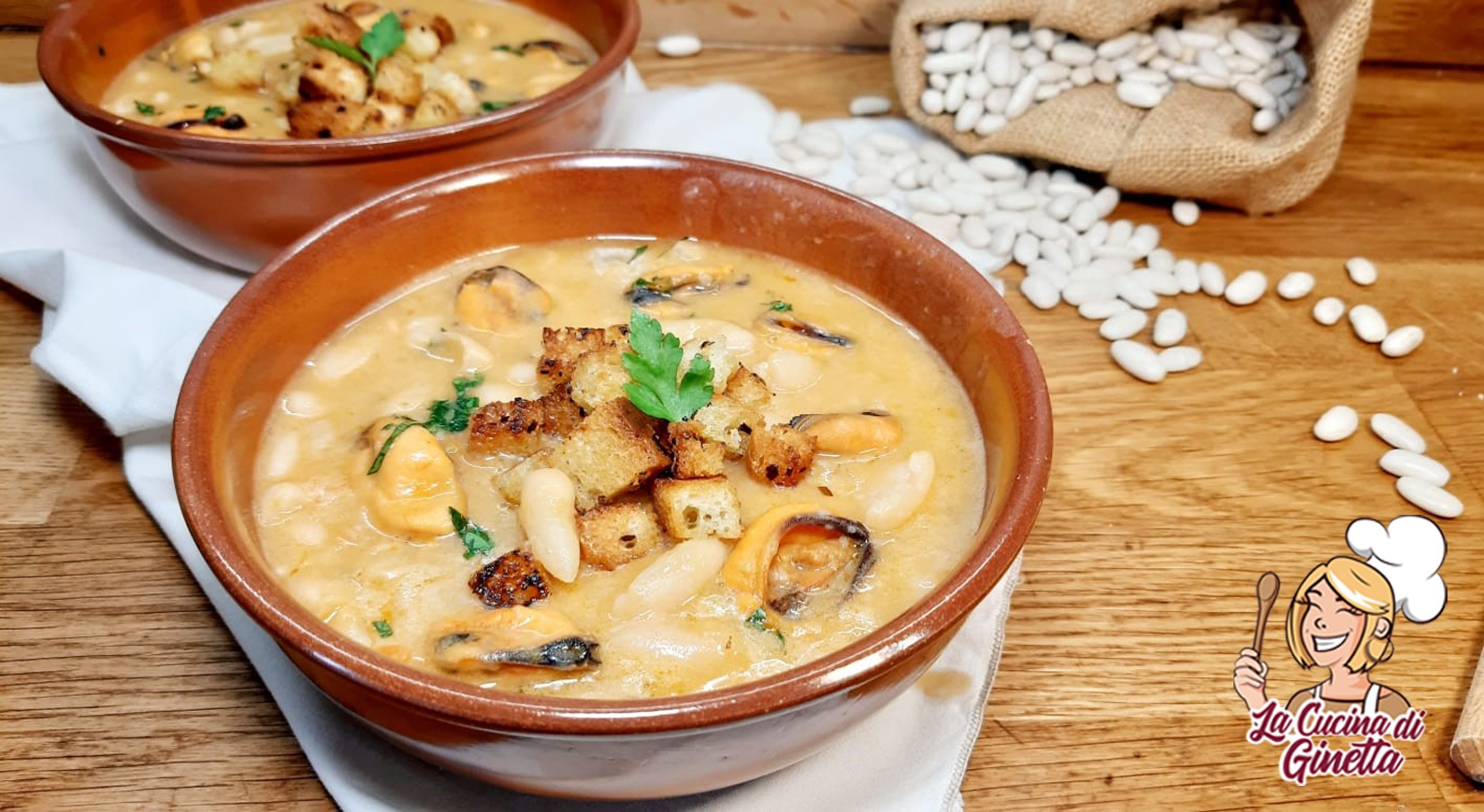 ZUPPA DI CANNELLINI E COZZE CON CROSTINI DI PANE