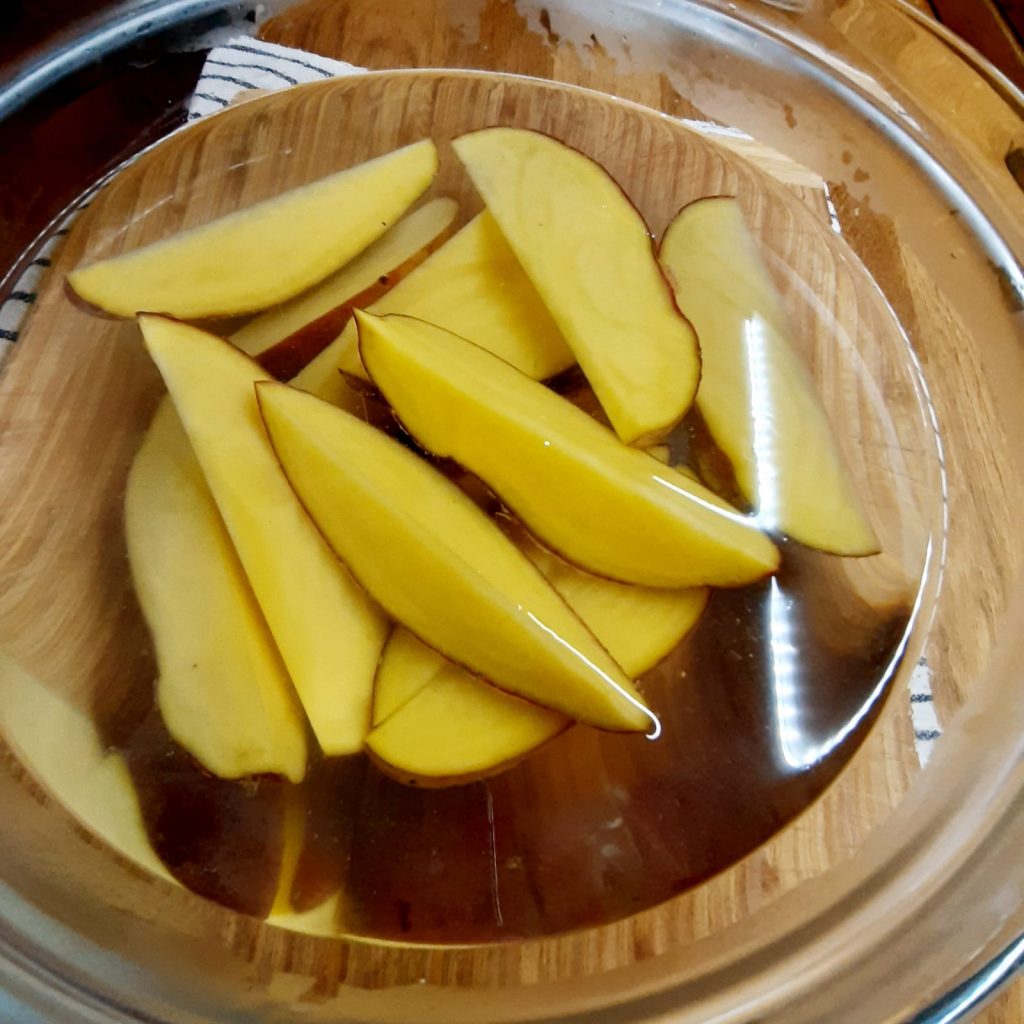 PATATE CROCCANTI A SPICCHI ALLA PAPRIKA