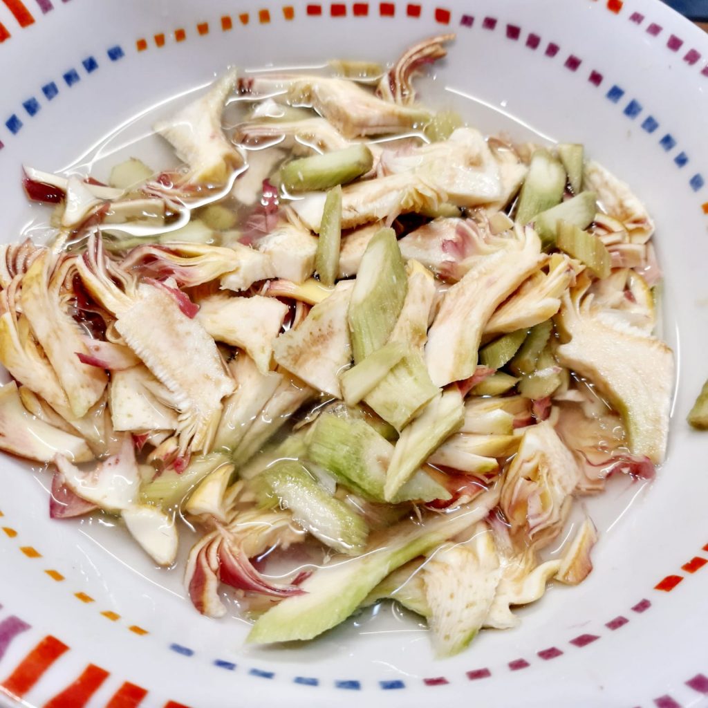 fettuccine fatte in casa con guanciale e carciofi