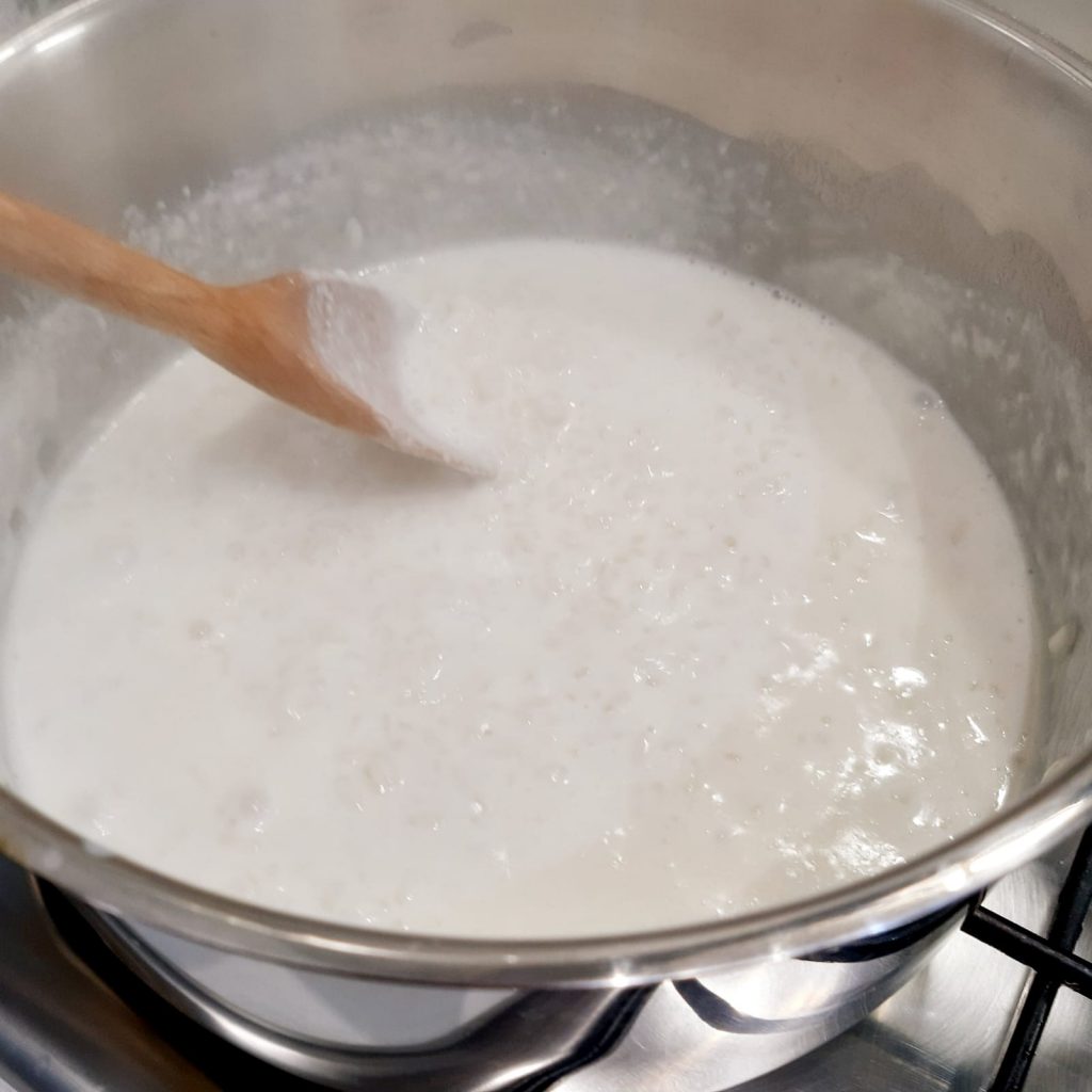 frittelle di riso con zucchero e cannella