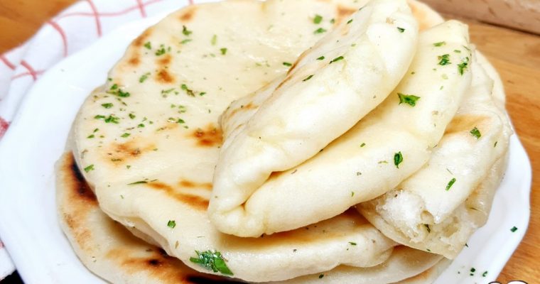 PANE PITA O PANE GRECO