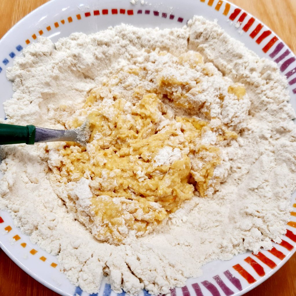 ravioli del plin con ricotta e spinaci