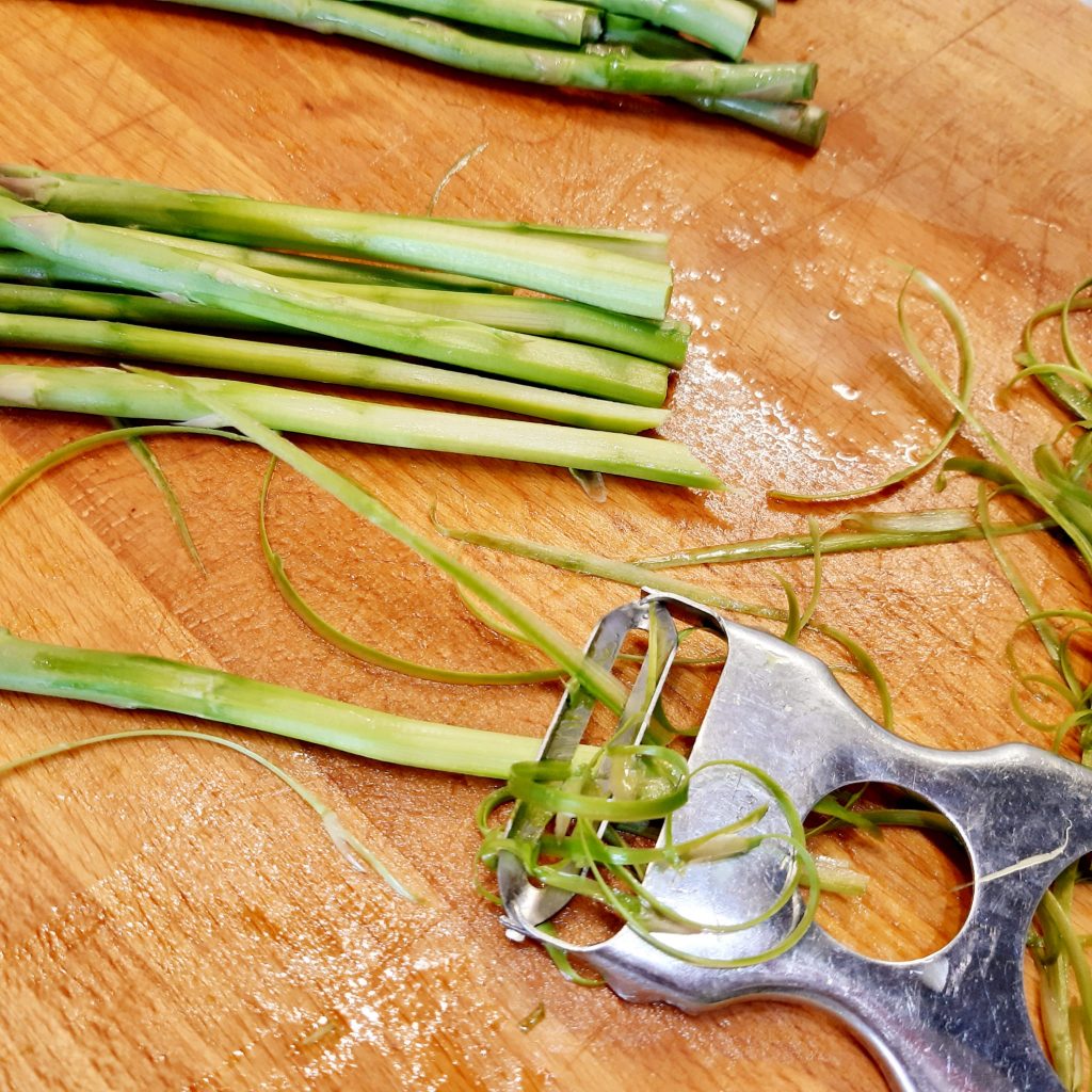 sedani di lenticchie in insalata con asparagi