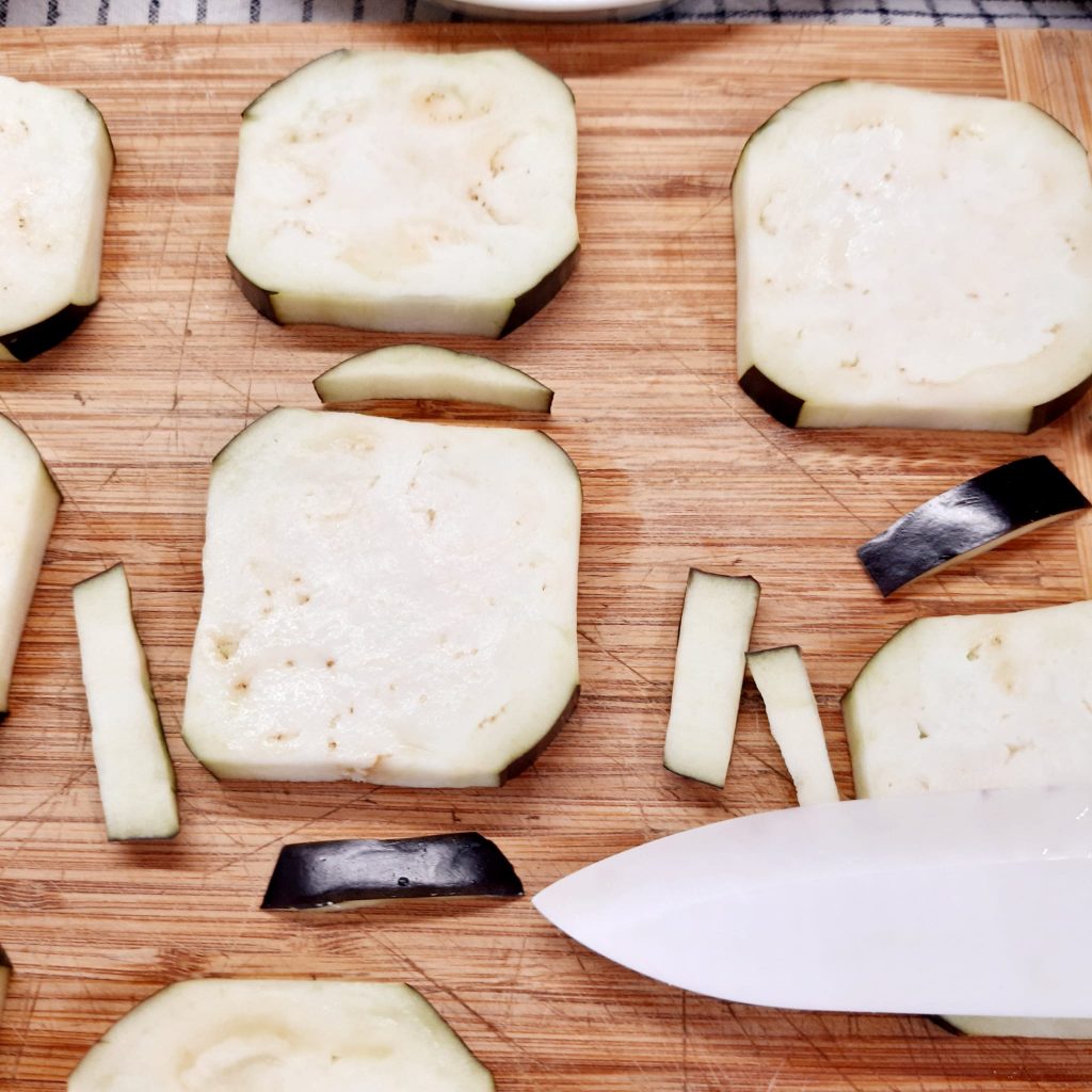 carrozze di melanzane con mozzarella e acciughe