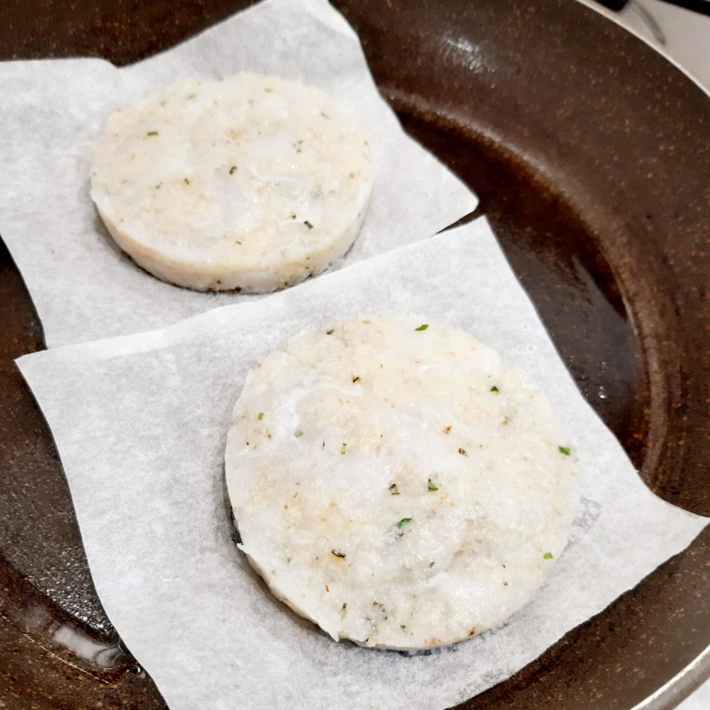 burger di merluzzo con erbe aromatiche