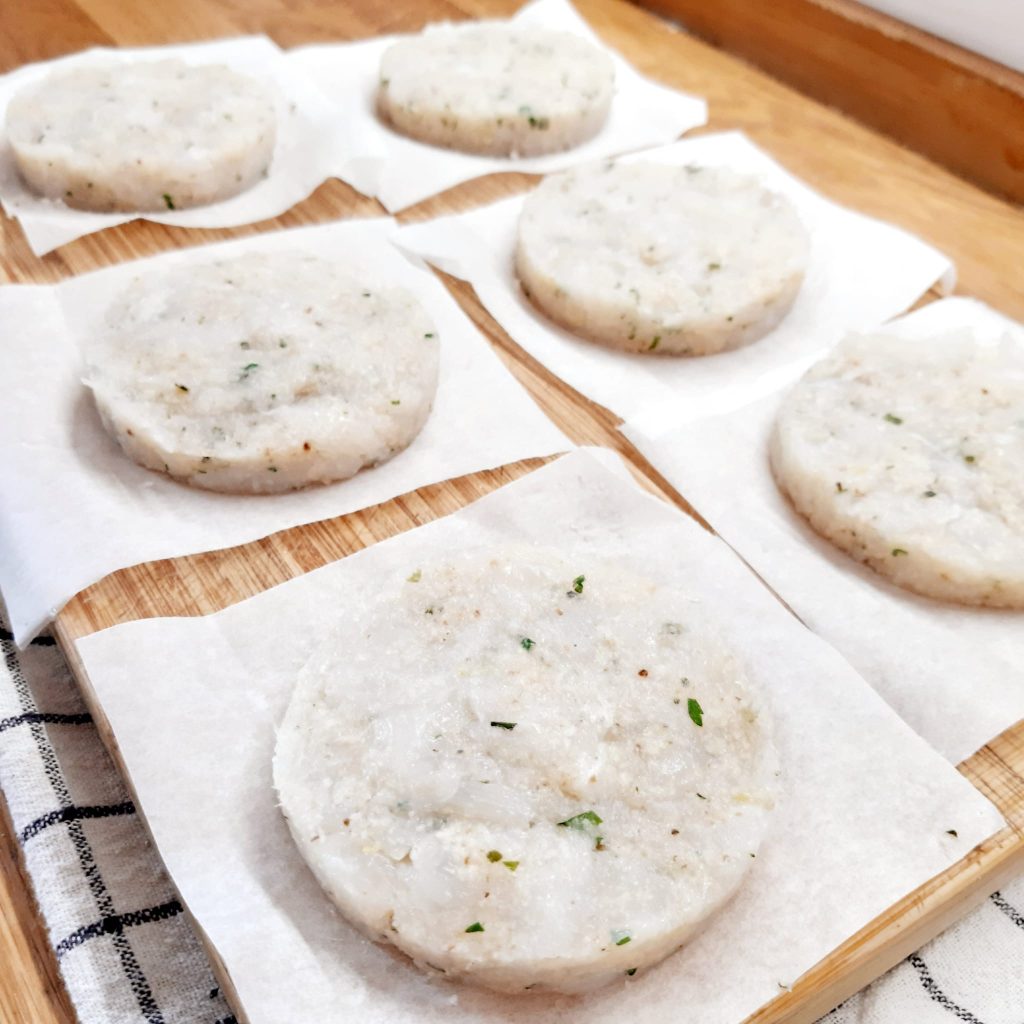 burger di merluzzo con erbe aromatiche