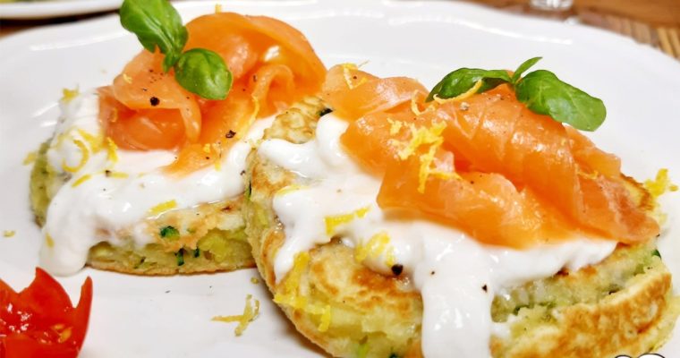 PANCAKES ALLE ZUCCHINE CON BURRATA E SALMONE