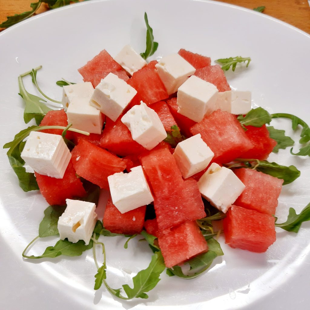 insalata di anguria feta rughetta e noci