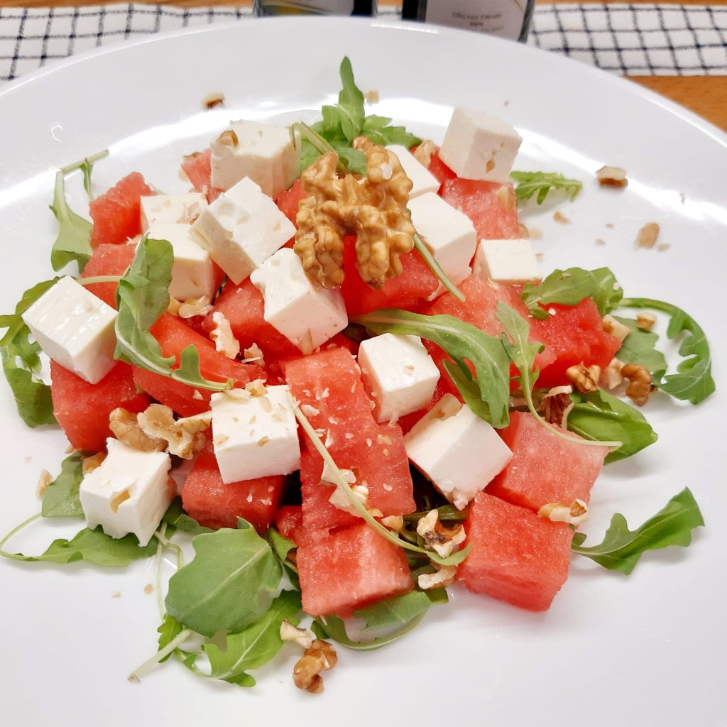 insalata di anguria feta rughetta e noci