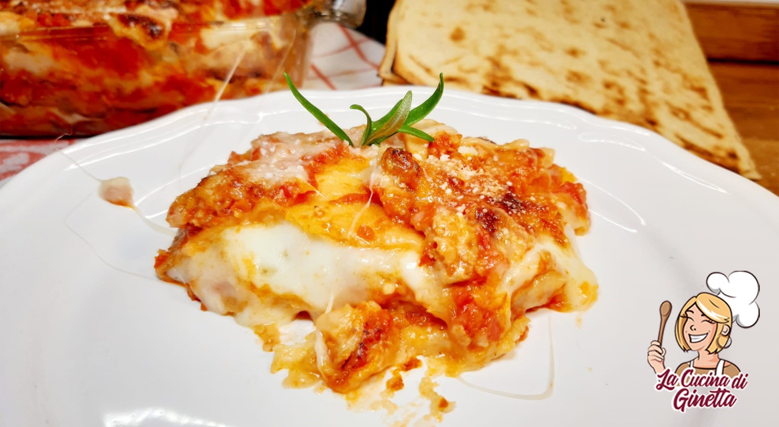 lasagna con pane carasau al ragù di salsiccia