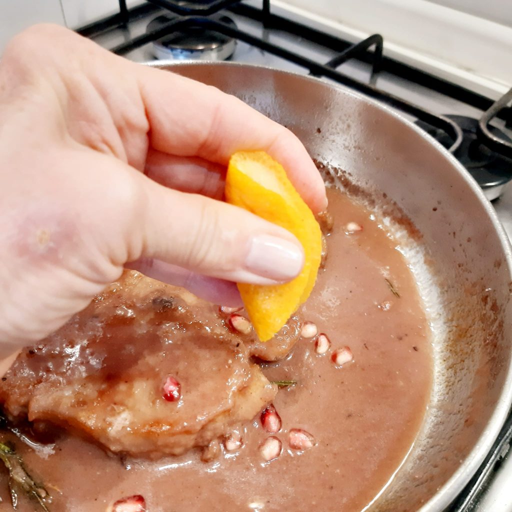 lonza di maiale con salsa alla melagrana