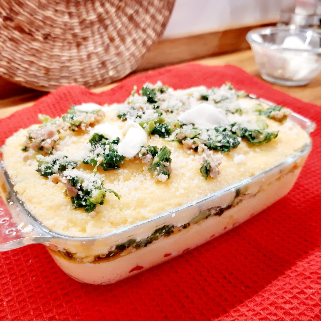  lasagna di polenta con broccoletti e salsiccia