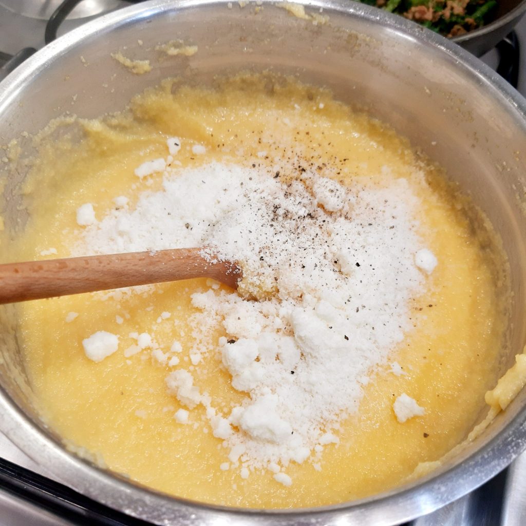  lasagna di polenta  con broccoletti e salsiccia