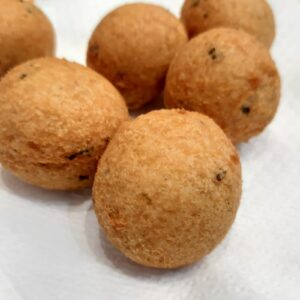 POLPETTE DI PANE E PECORINO IN UMIDO