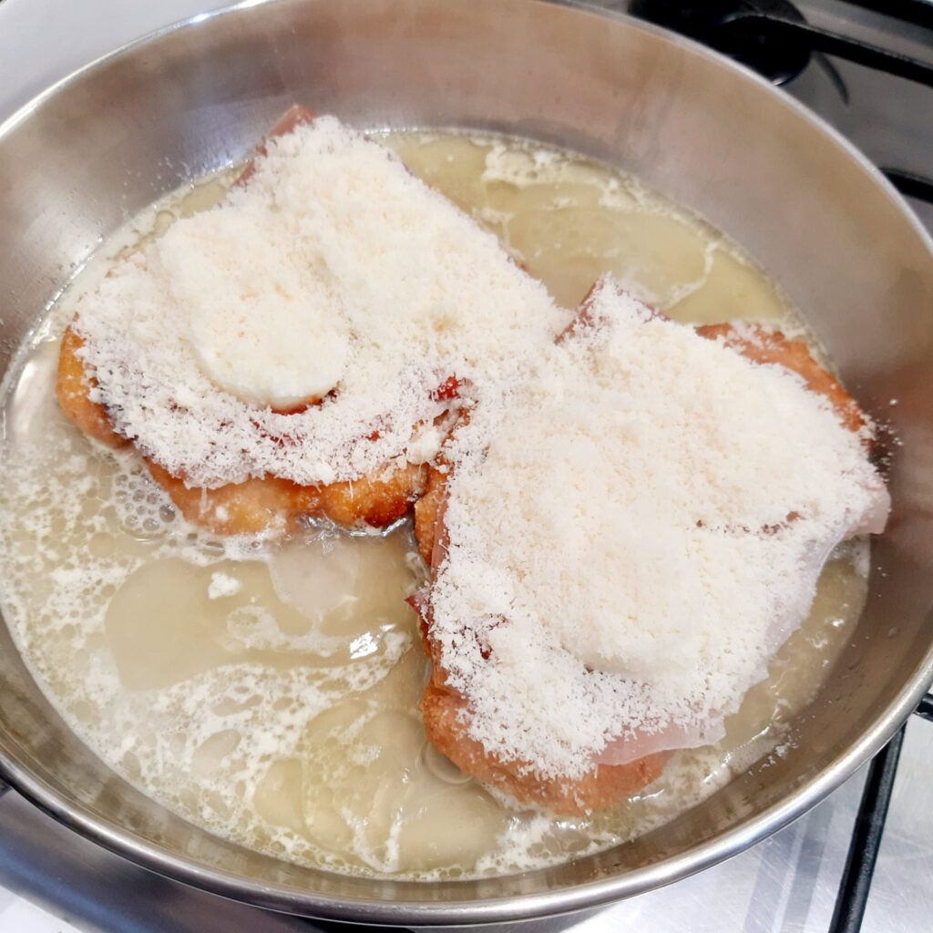 COTOLETTE DI POLLO ALLA BOLOGNESE