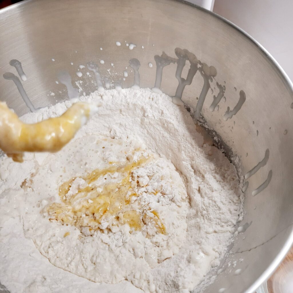 brioche gomitolo con cuore di cioccolata